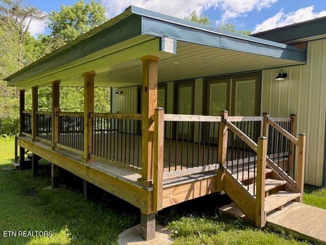 337 Bellview Rd, Pikeville, TN 37367 - view of wooden deck