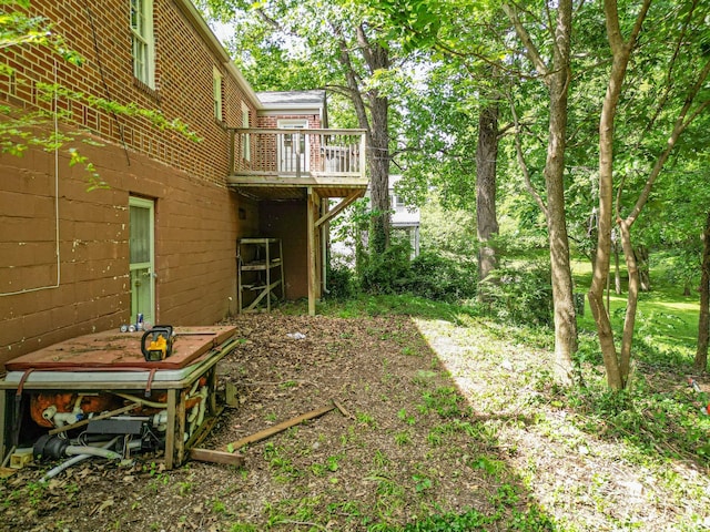 1204 Rolling Fields Dr, Columbia, TN 38401 - view of yard with a deck