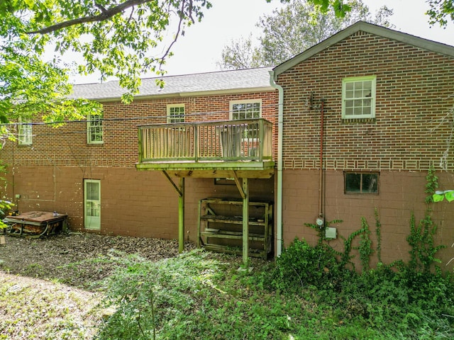 1204 Rolling Fields Dr, Columbia, TN 38401 - rear view of property with brick siding