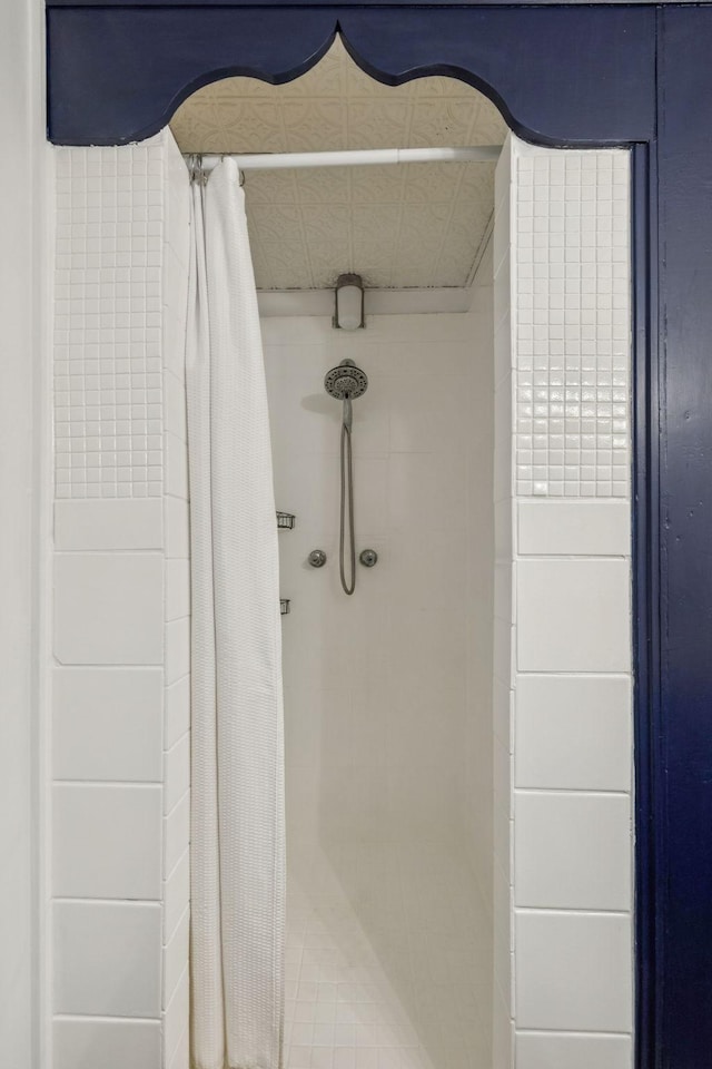 1338 Ardee Ave, Nashville, TN 37216 - bathroom featuring a shower stall