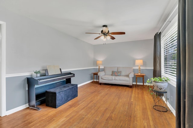 1827 Shelley St, Murfreesboro, TN 37129 - living area with ceiling fan and wood finished floors