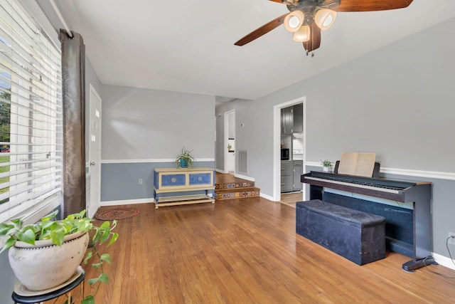 1827 Shelley St, Murfreesboro, TN 37129 - living area featuring a ceiling fan and wood finished floors