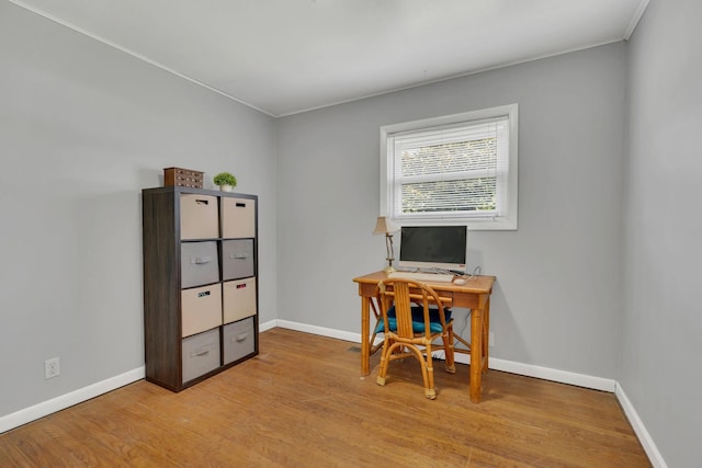 1827 Shelley St, Murfreesboro, TN 37129 - office with wood finished floors and ornamental molding