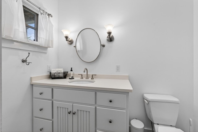 123 Jones Rd, Taft, TN 38488 - bathroom with toilet and vanity