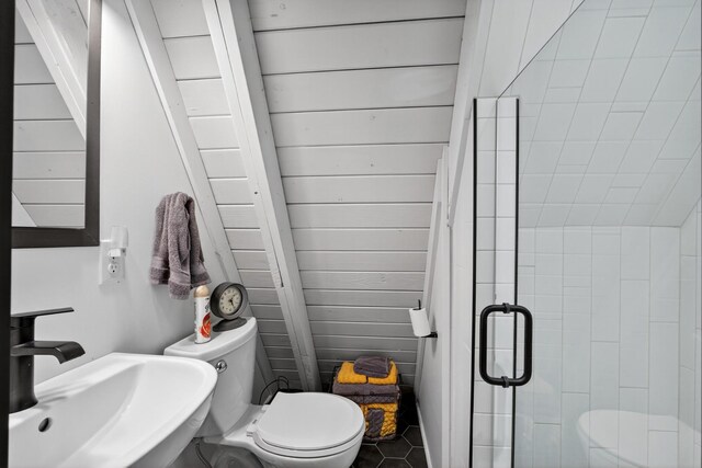 123 Jones Rd, Taft, TN 38488 - bathroom with toilet and a shower stall