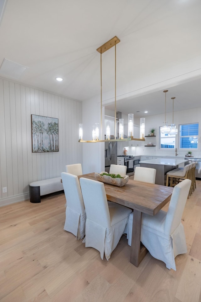 4068 Penfield Dr Unit C, Franklin, TN 37069 - dining area with light wood-style floors and recessed lighting
