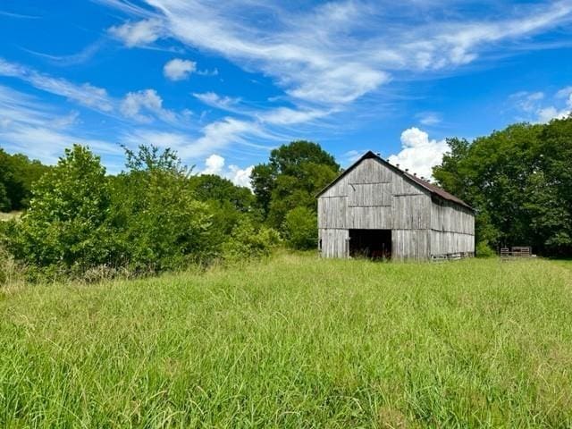 2244 Baptist Branch Rd, Mount Pleasant, TN 38474 - view of barn