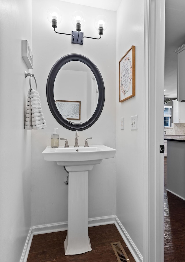 2684 Wind Dance Ct, Spring Hill, TN 37174 - bathroom with wood finished floors and baseboards