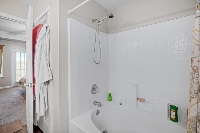 2106 Debbie Ln, La Vergne, TN 37086 - bathroom with shower / bath combo with shower curtain