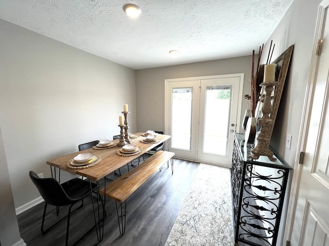 5225 Normandy Cob Dr Unit 33, Murfreesboro, TN 37129 - dining area featuring wood finished floors and a textured ceiling