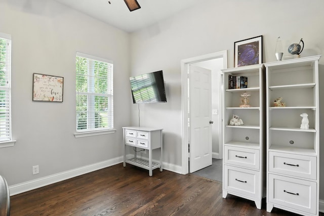 1069 Pleasant Valley Rd, Greenbrier, TN 37073 - bedroom featuring dark wood-style floors and baseboards