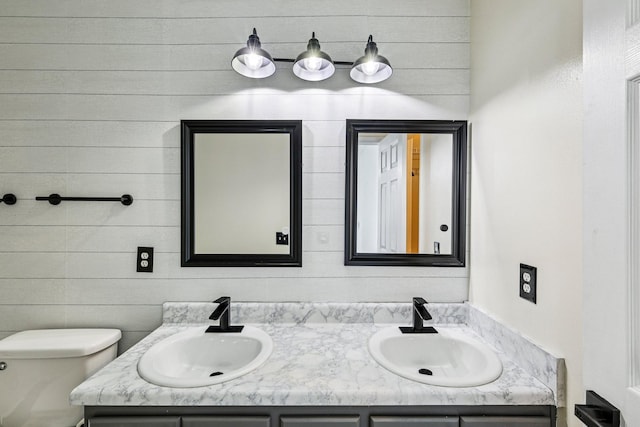 180 Bill Stewart Blvd, La Vergne, TN 37086 - bathroom featuring double vanity and toilet
