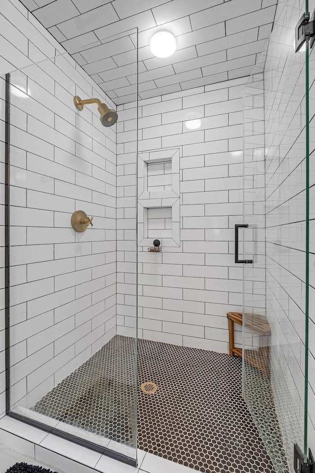 5171 Whites Creek Pike, Whites Creek, TN 37189 - full bath featuring a shower stall