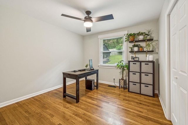 204 Eldon Ct, Nashville, TN 37214 - home office featuring light wood-style floors and ceiling fan