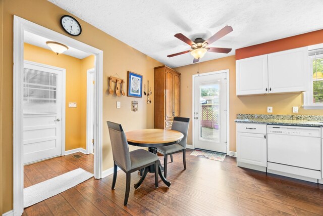 19 Garth Dr, Clarksville, TN 37040 - dining area with ceiling fan, dark wood-type flooring, plenty of natural light, and a textured ceiling