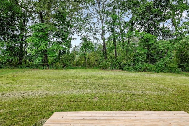 130 Rachelle Pl, Baxter, TN 38544 - view of grassy yard with a wooden deck