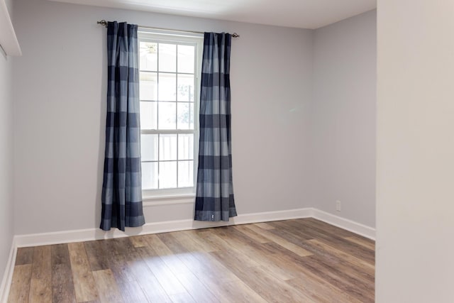 1280 Middle Tennessee Blvd Unit E14, Murfreesboro, TN 37130 - unfurnished room featuring healthy amount of natural light and wood finished floors