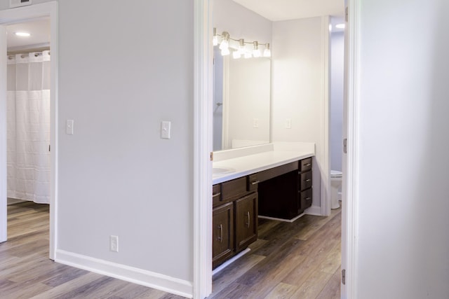 1280 Middle Tennessee Blvd Unit E14, Murfreesboro, TN 37130 - bathroom featuring wood finished floors and vanity