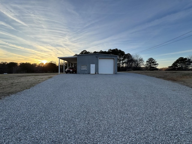 342 Second Creek Rd, Five Points, TN 38457 - garage featuring a garage and gravel driveway