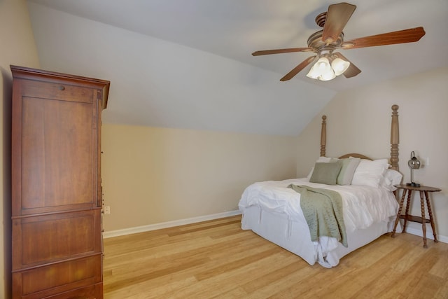 1064 Crane Ct, Kingston Springs, TN 37082 - bedroom featuring light wood finished floors, lofted ceiling, and ceiling fan