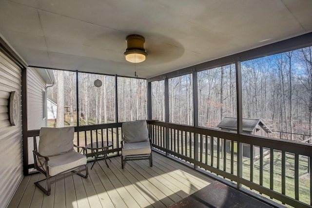 1064 Crane Ct, Kingston Springs, TN 37082 - sunroom featuring a ceiling fan