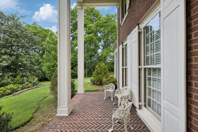 820 Overton Ln, Nashville, TN 37220 - photo 5