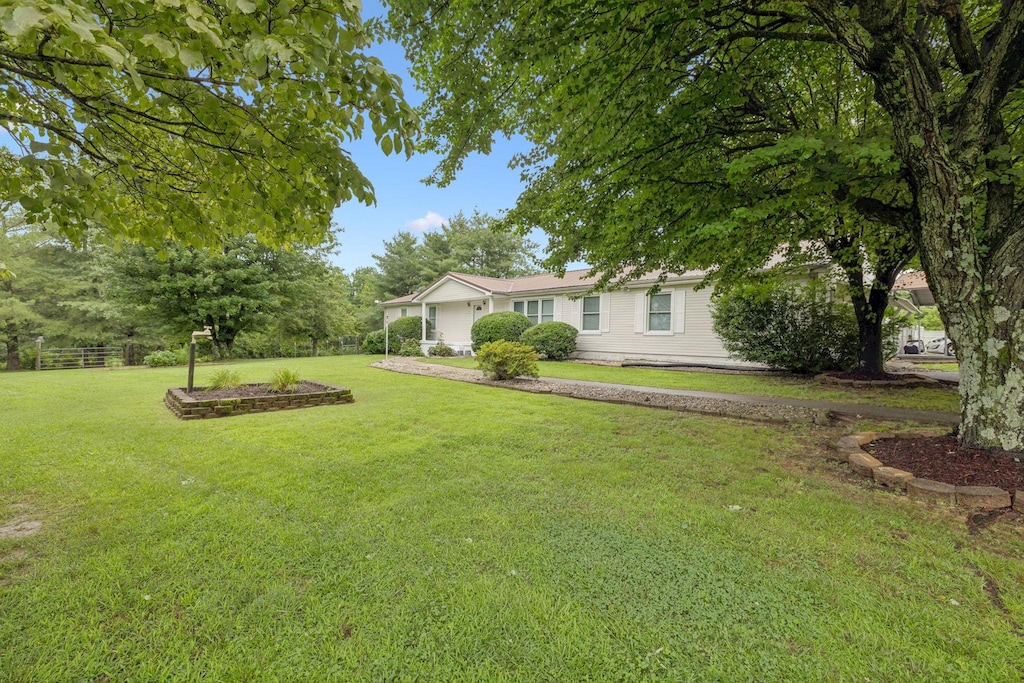 115 White Rd, Portland, TN 37148 - photo 1