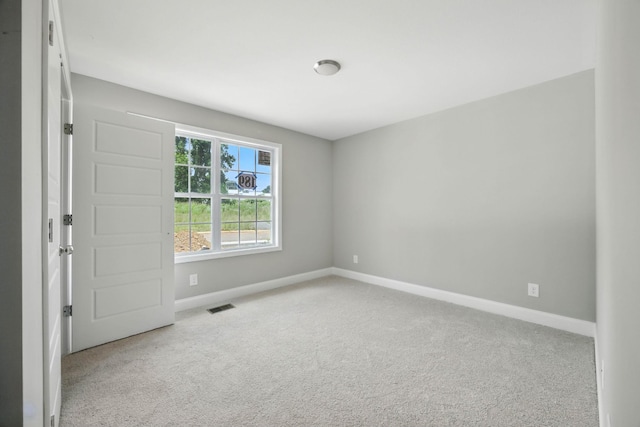 2670 Scott Dr, Clarksville, TN 37042 - empty room featuring carpet