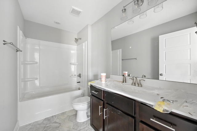 2670 Scott Dr, Clarksville, TN 37042 - bathroom with vanity and tub / shower combination