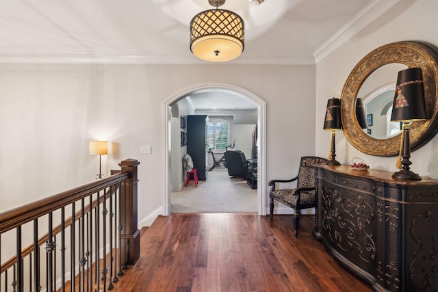 114 Middleton Cir, Nashville, TN 37215 - corridor with arched walkways, an upstairs landing, wood finished floors, and ornamental molding