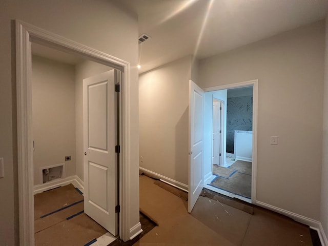 1720 Merkel Rd, Columbia, TN 38401 - hall with baseboards
