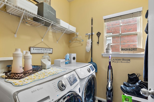 604 Applejack Ct, Antioch, TN 37013 - laundry area with washing machine and clothes dryer