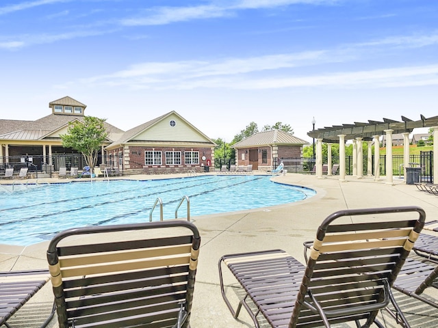 835 Meadowcrest Way, Lebanon, TN 37090 - community pool with a pergola and a patio