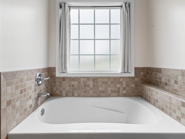 989 Ernest Stewart Dr, Clarksville, TN 37042 - bathroom with a garden tub