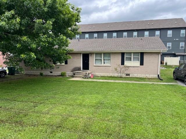 721 Kent Dr, Lebanon, TN 37087 - view of front of home with a front yard, crawl space, brick siding, and entry steps