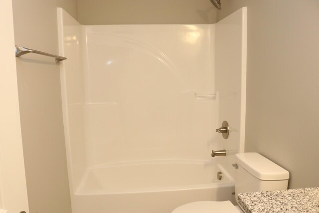721 Poplar St, Columbia, TN 38401 - full bath with toilet and vanity