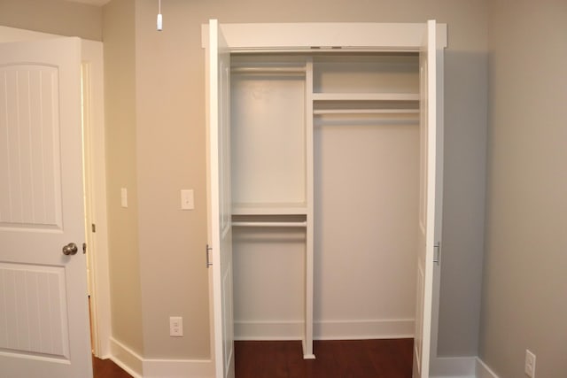 721 Poplar St, Columbia, TN 38401 - view of closet
