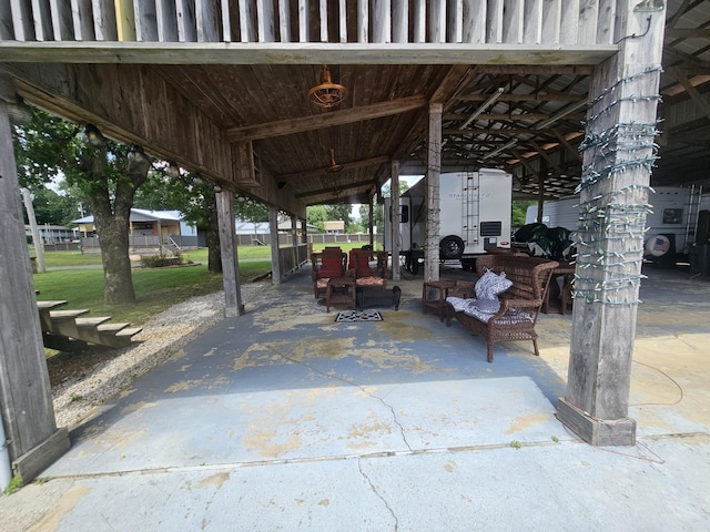 625 River Rd, Clifton, TN 38425