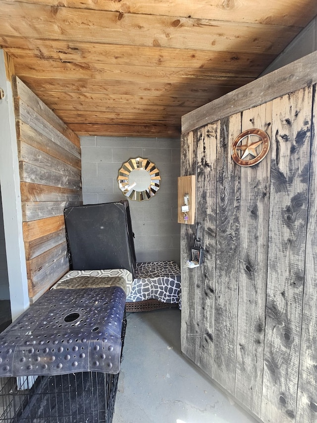 625 River Rd, Clifton, TN 38425