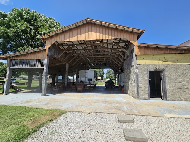 625 River Rd, Clifton, TN 38425