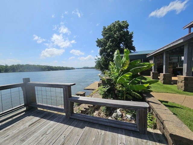 625 River Rd, Clifton, TN 38425