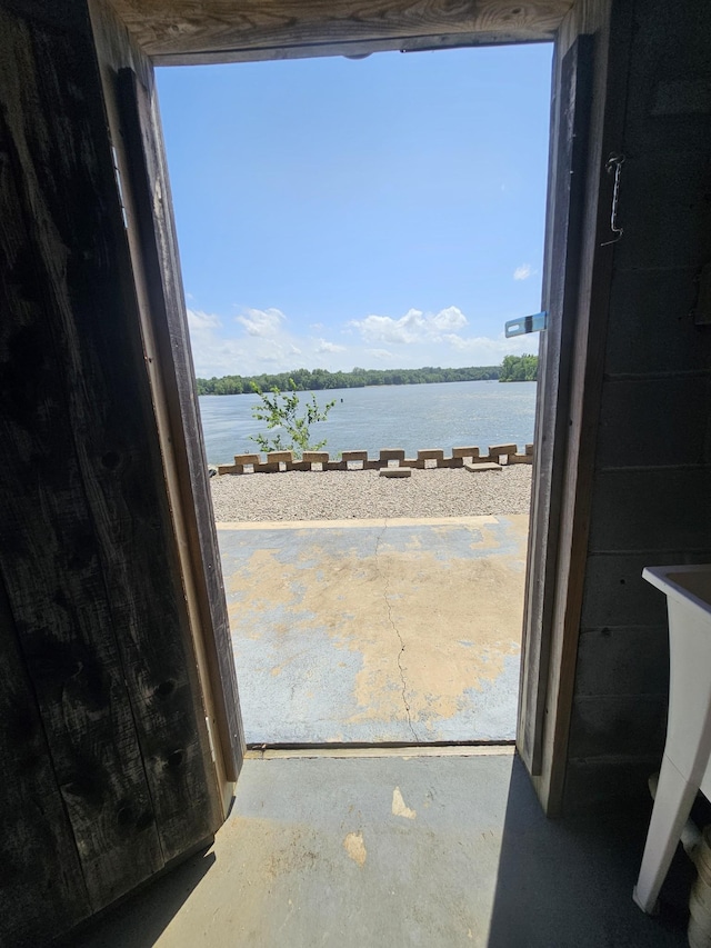 625 River Rd, Clifton, TN 38425