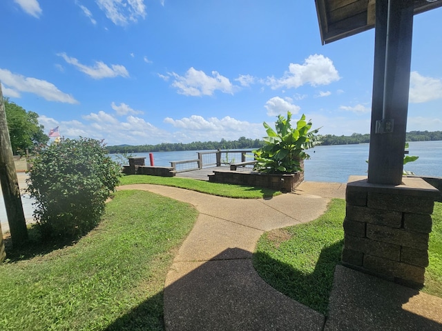 625 River Rd, Clifton, TN 38425