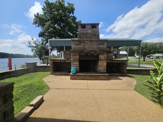 625 River Rd, Clifton, TN 38425