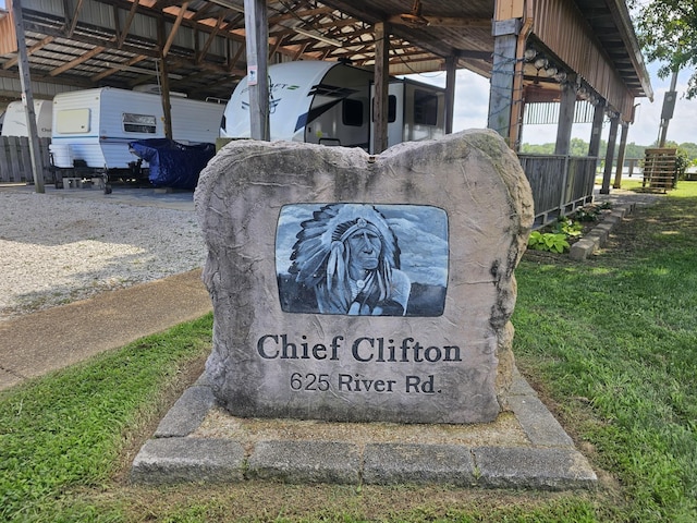 625 River Rd, Clifton, TN 38425