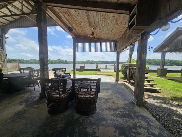 625 River Rd, Clifton, TN 38425