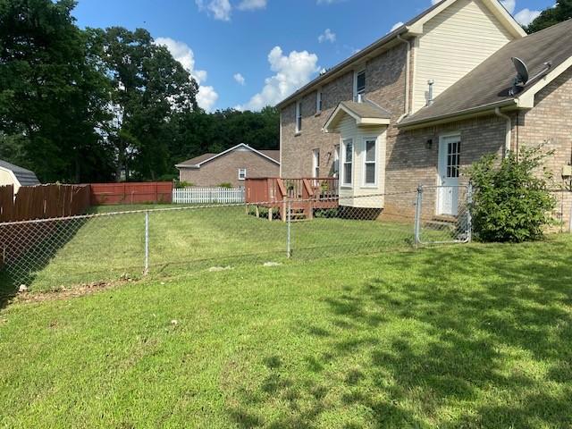 301 Marys Oak Dr, Clarksville, TN 37042 - photo 2