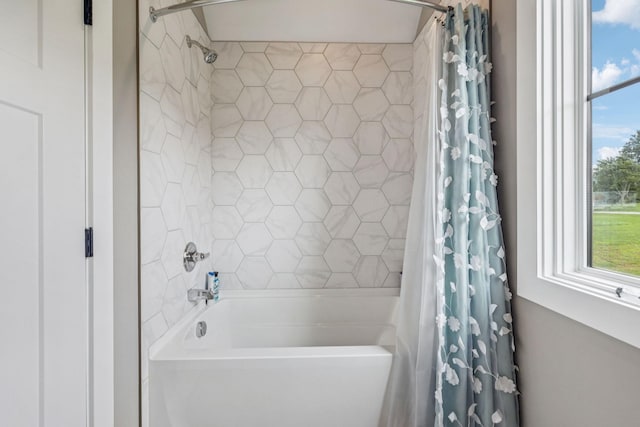 4080 Coles Ferry Pike, Lebanon, TN 37087 - bathroom with shower / bath combination with curtain