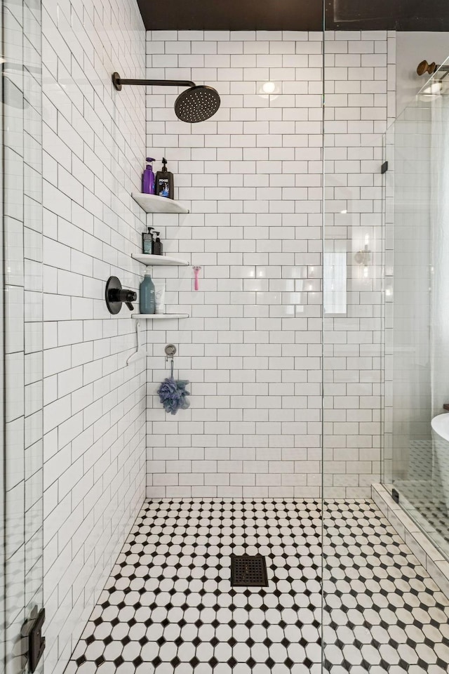 4080 Coles Ferry Pike, Lebanon, TN 37087 - bathroom with a shower stall