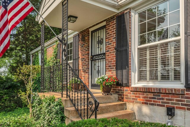 821 Neartop Dr, Nashville, TN 37205 - photo 2